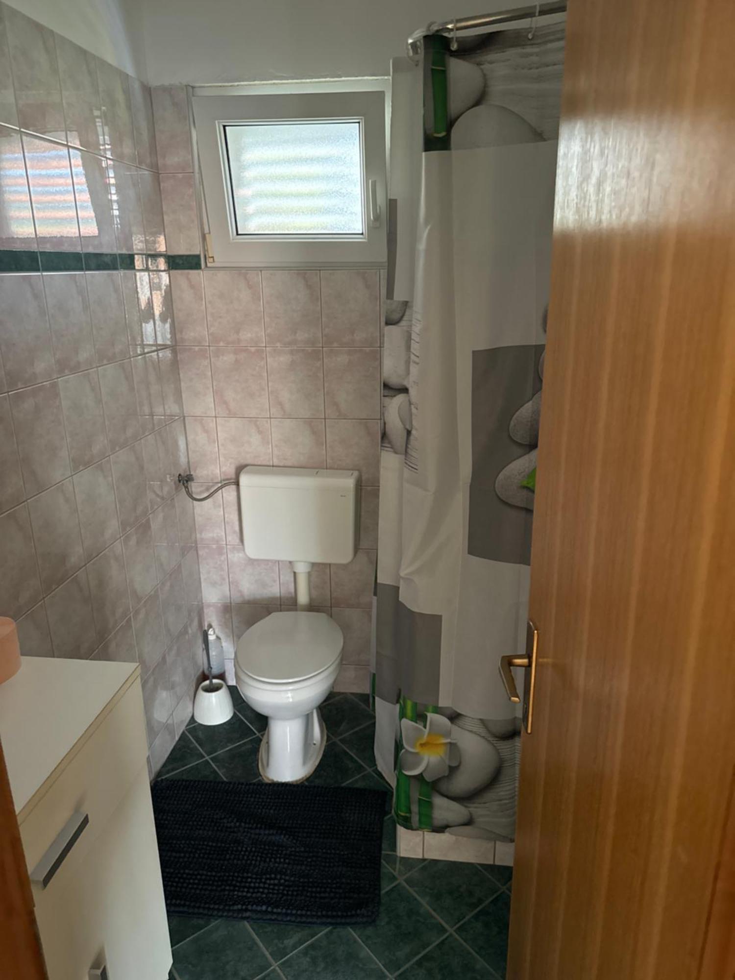 Ferienwohnung Apartman J&B Vir Exterior foto